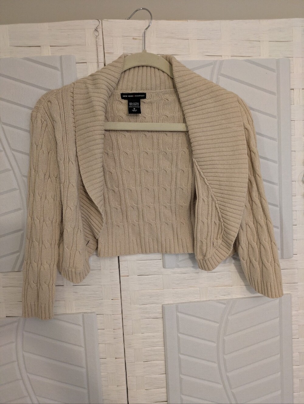 New York And Company Sweater Size S